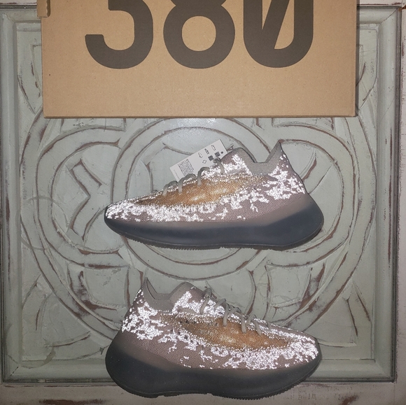 Yeezy 380 Pepper Reflective Size 7.5